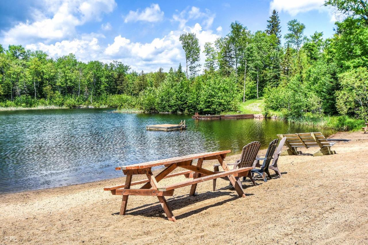 Mont-Blanc Ski Inout Condo W Pool Beach Access Saint-Faustin–Lac-Carré Extérieur photo